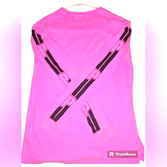 PINK VS Long Sleeve Crew neck Tee Shirt Pink with Black Logos - Picture 5 of 8